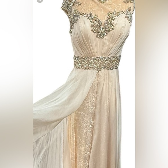 Tony Bowls, Evenings, Sequence  Long Gown - Picture 3 of 15